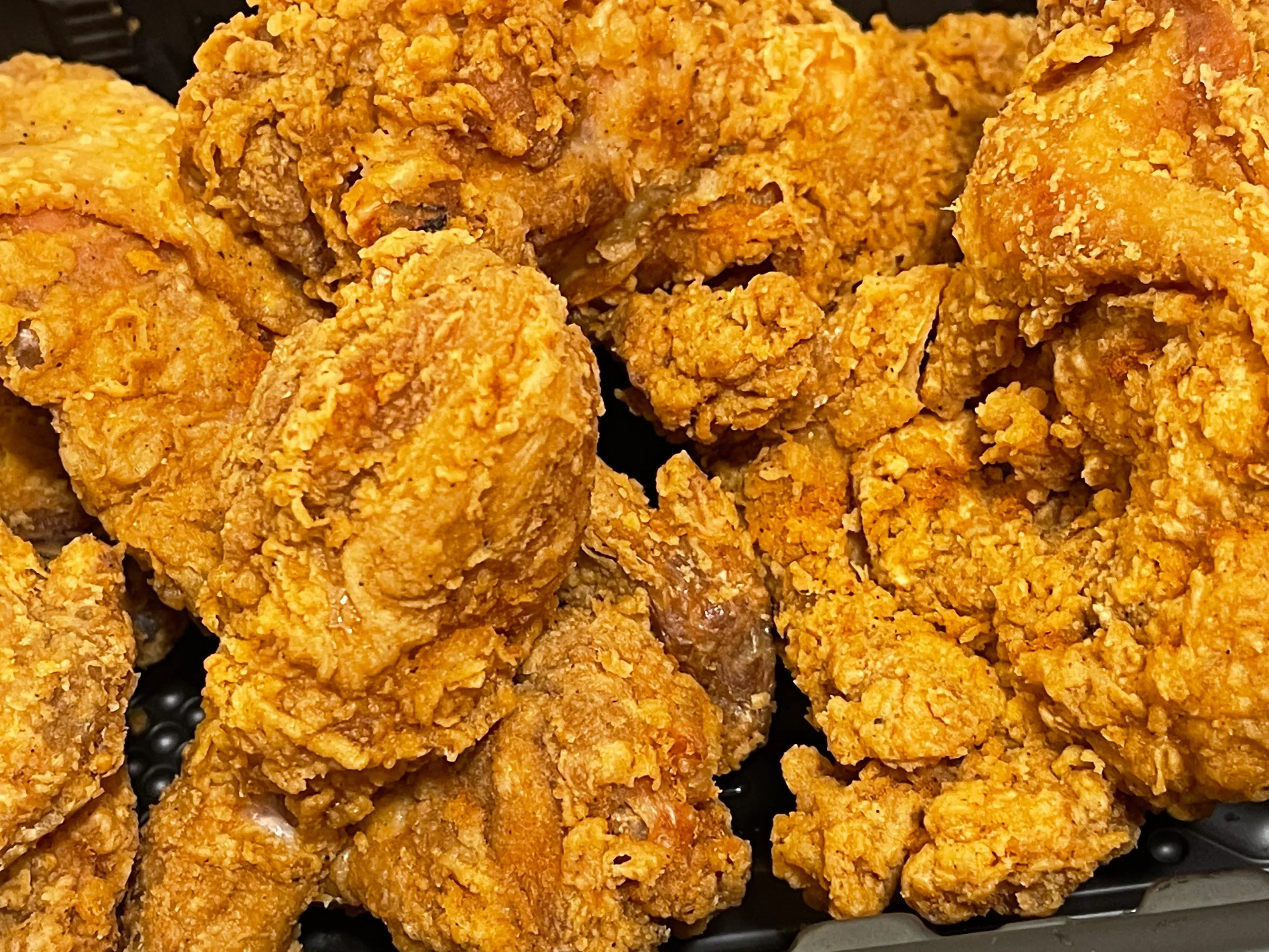Gyldne sprøde chicken wings Odense